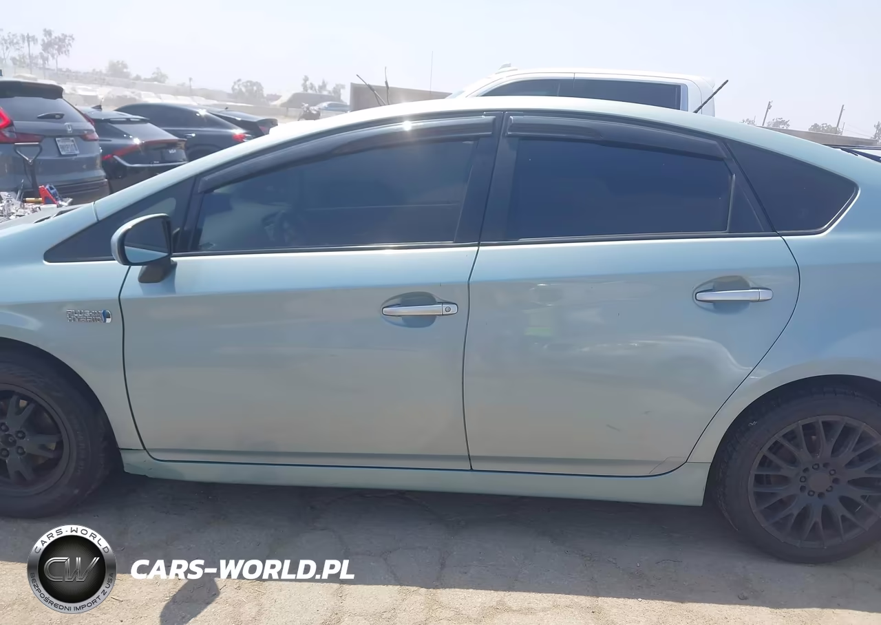 2014 Toyota Prius Plug-In VIN:JTDKN3DP9E3061937 - 14