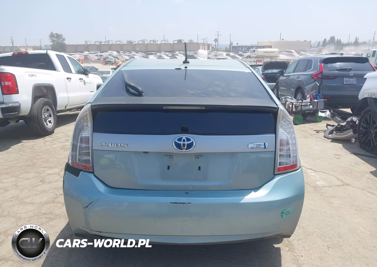 2014 Toyota Prius Plug-In VIN:JTDKN3DP9E3061937 - 16