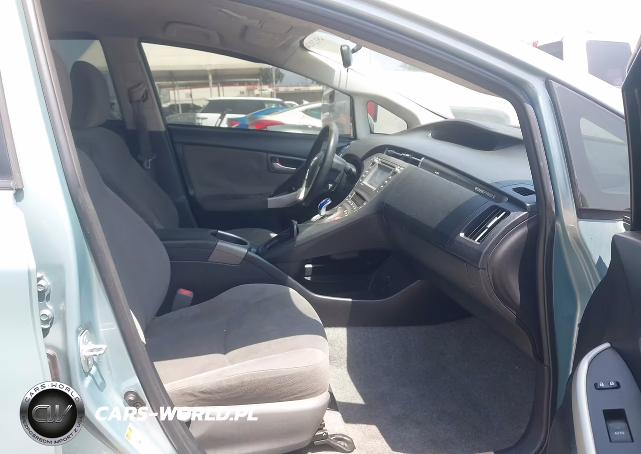 2014 Toyota Prius Plug-In VIN:JTDKN3DP9E3061937 - 5