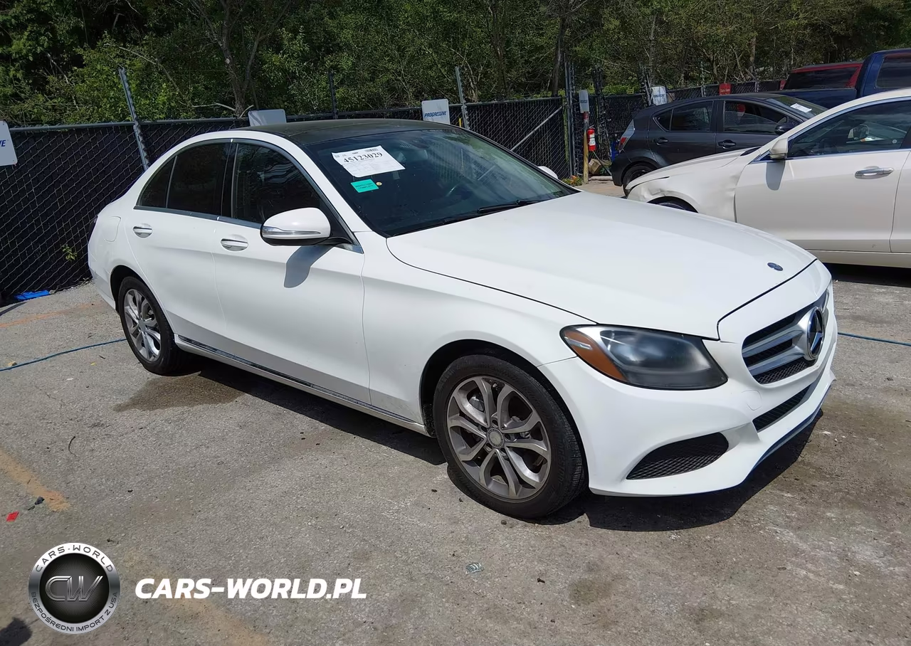 2015 Mercedes-Benz C 300 4Matic VIN:55SWF4KB1FU027568 - 1