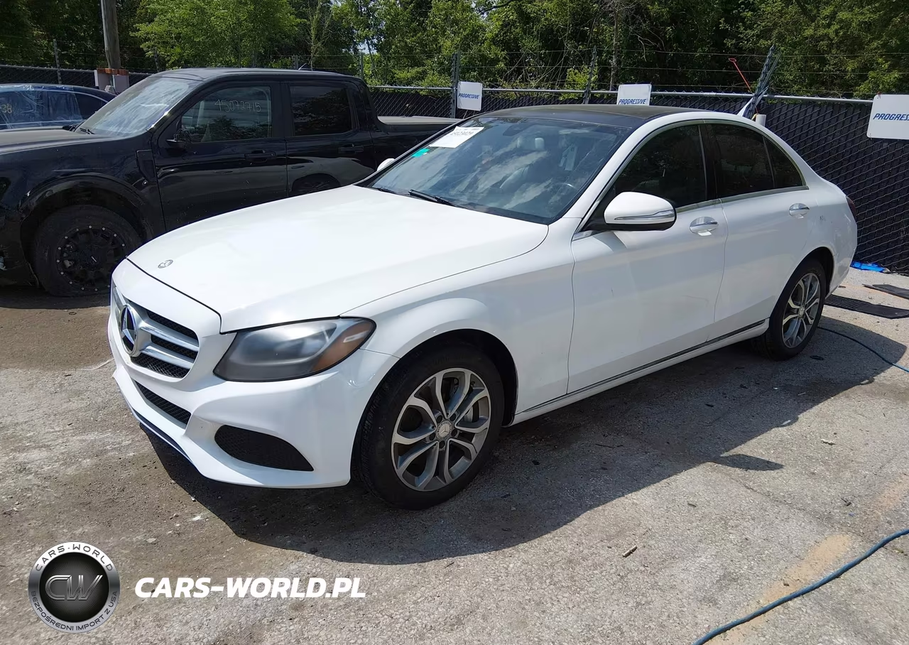 2015 Mercedes-Benz C 300 4Matic VIN:55SWF4KB1FU027568 - 2
