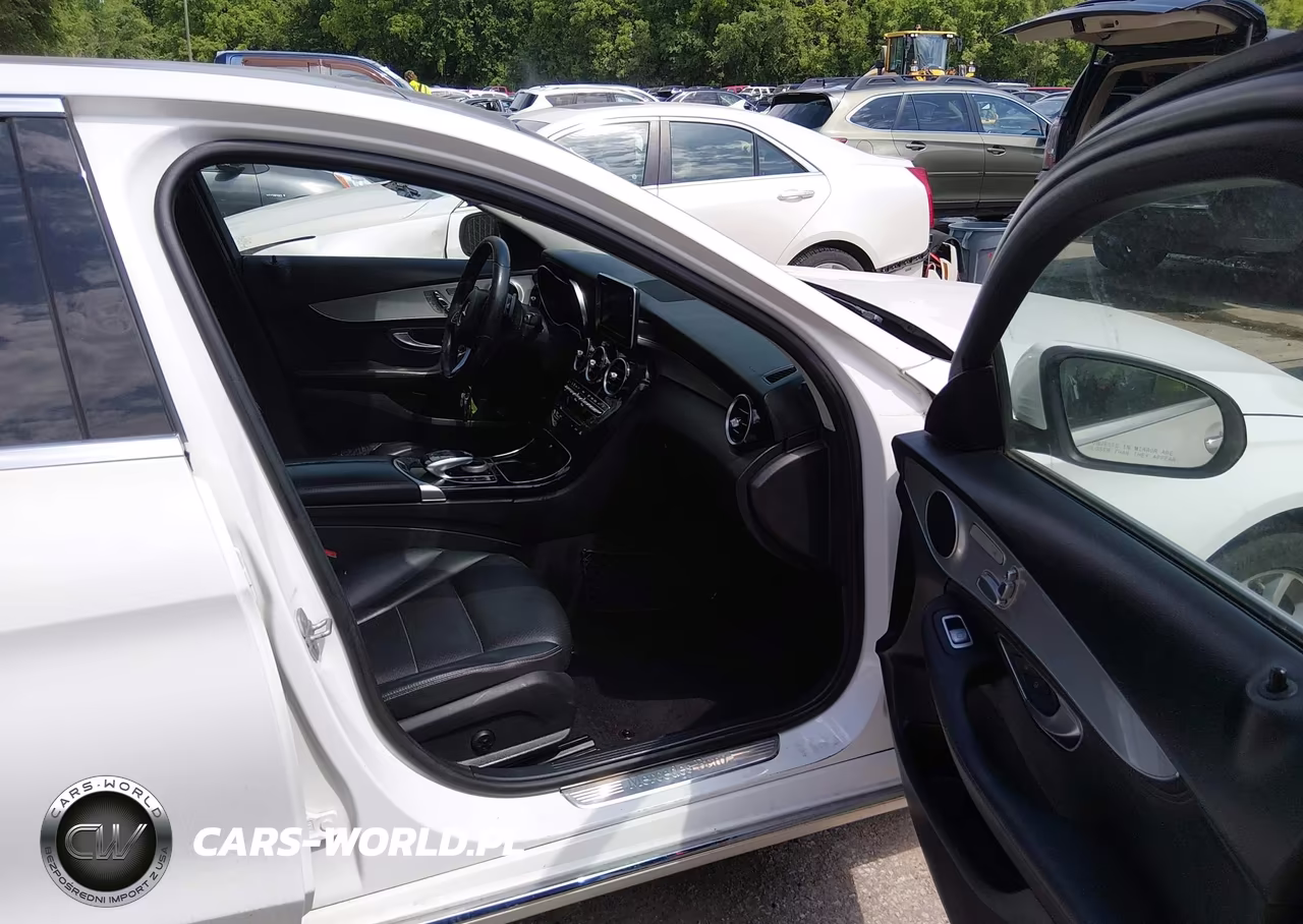 2015 Mercedes-Benz C 300 4Matic VIN:55SWF4KB1FU027568 - 5