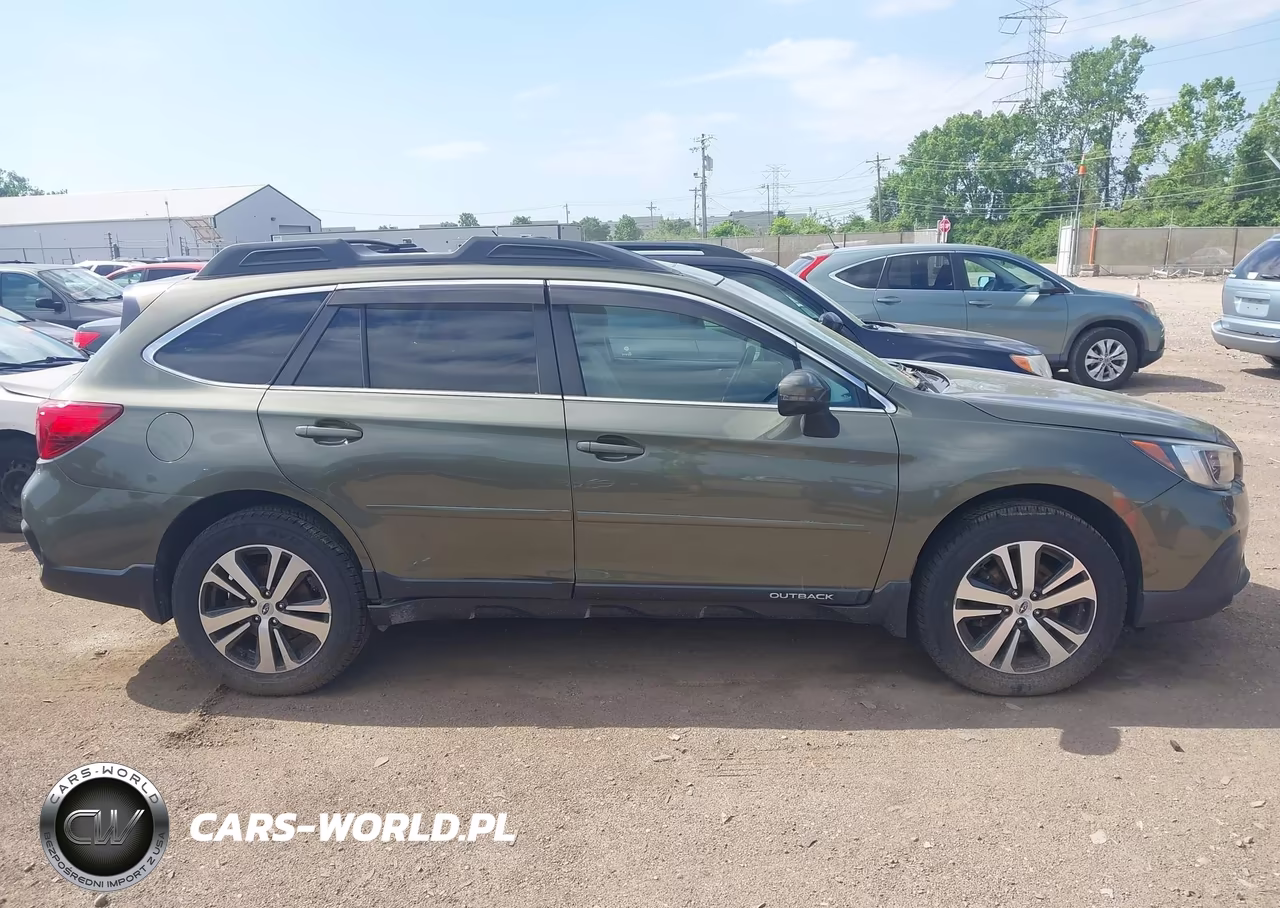 2018 Subaru Outback 3.6R Limited VIN:4S4BSENC3J3355288 - 13