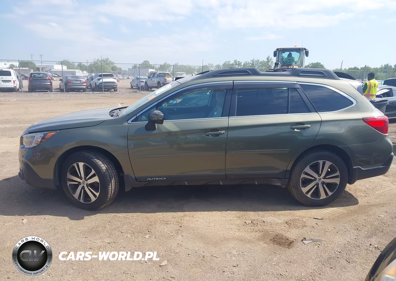 2018 Subaru Outback 3.6R Limited VIN:4S4BSENC3J3355288 - 14