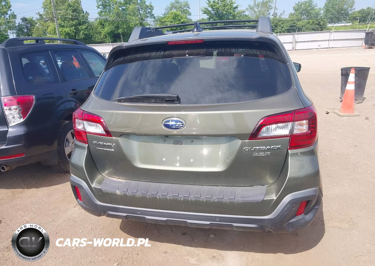 2018 Subaru Outback 3.6R Limited VIN:4S4BSENC3J3355288 - 16