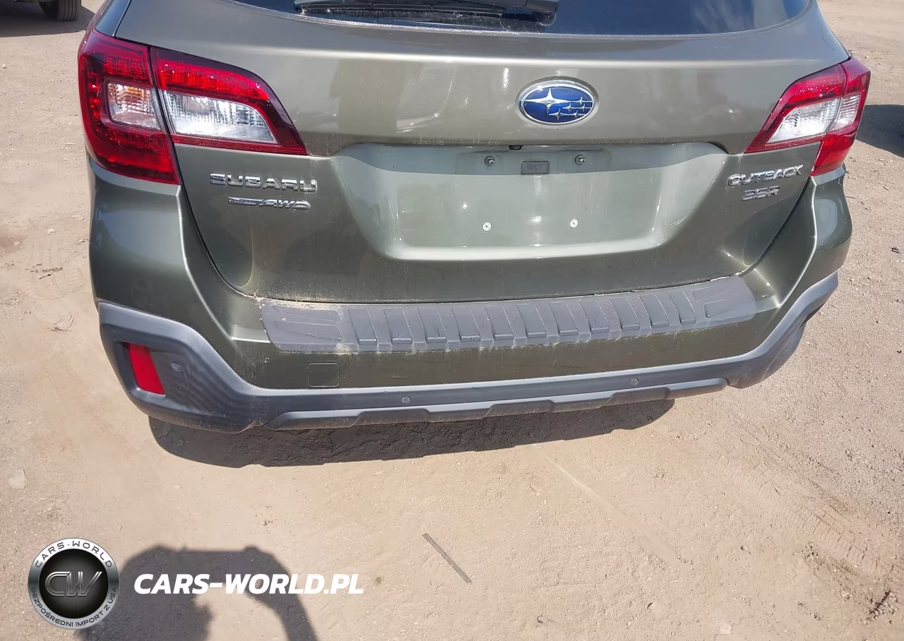 2018 Subaru Outback 3.6R Limited VIN:4S4BSENC3J3355288 - 18