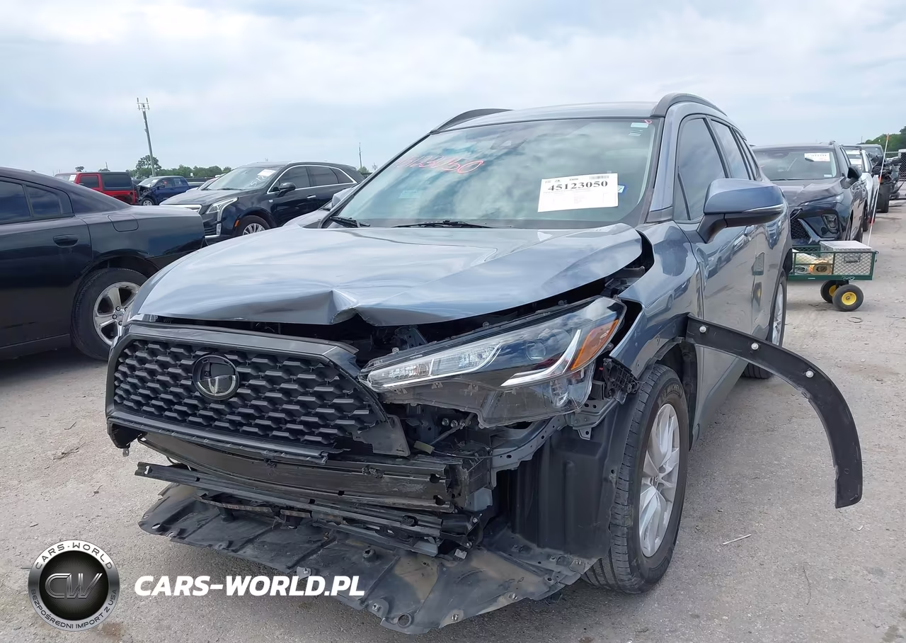 2022 Toyota Corolla Cross Le VIN:7MUCAAAG9NV009544 - 2