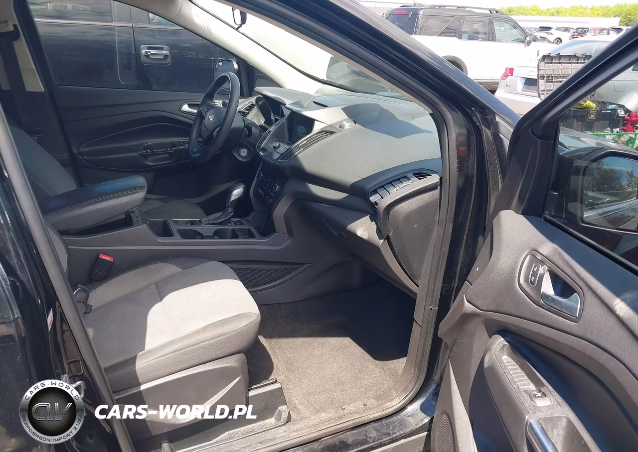 2018 Ford Escape Se VIN:1FMCU9GD0JUD48269 - 5