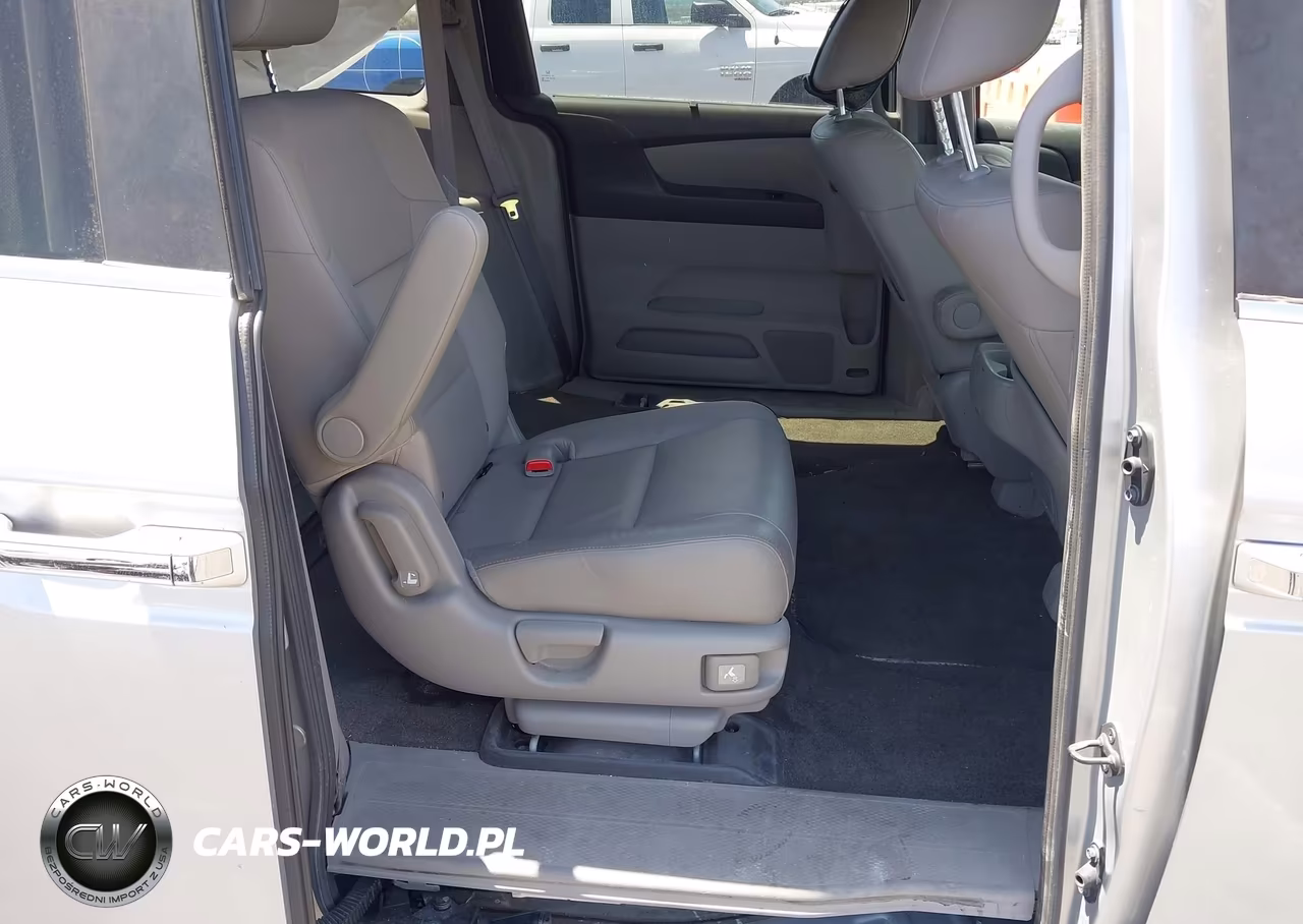 2015 Honda Odyssey Ex-L VIN:5FNRL5H62FB101314 - 8