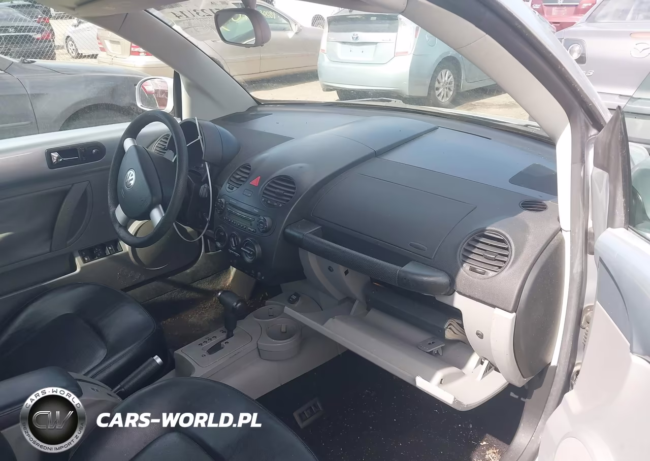 2004 Volkswagen New Beetle Gls VIN:3VWCM31Y14M338045 - 5