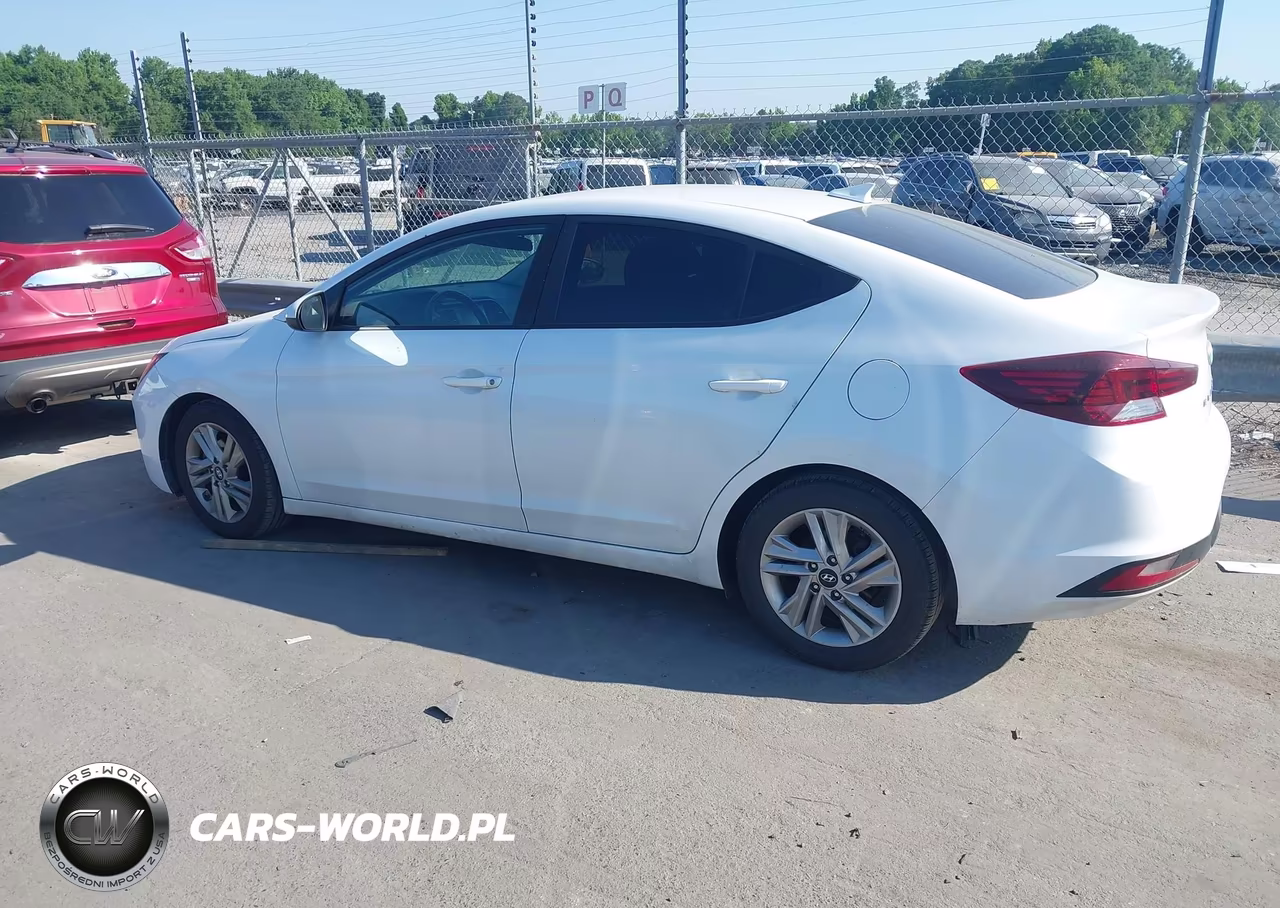 2020 Hyundai Elantra Sel VIN:5NPD84LF1LH577614 - 13