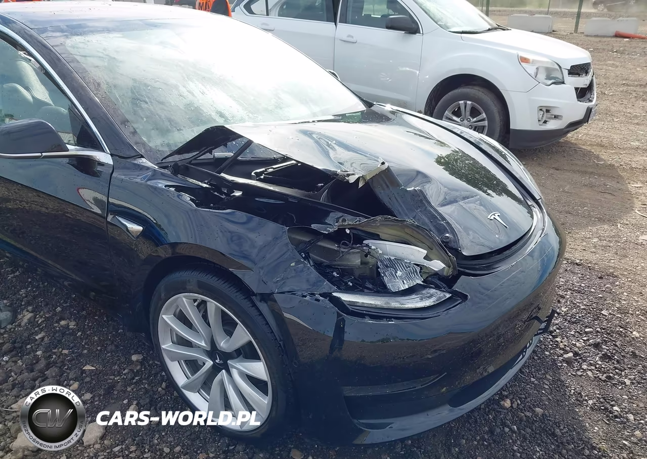 2018 Tesla Model 3 Long Range-Mid Range VIN:5YJ3E1EAXJF122759 - 11