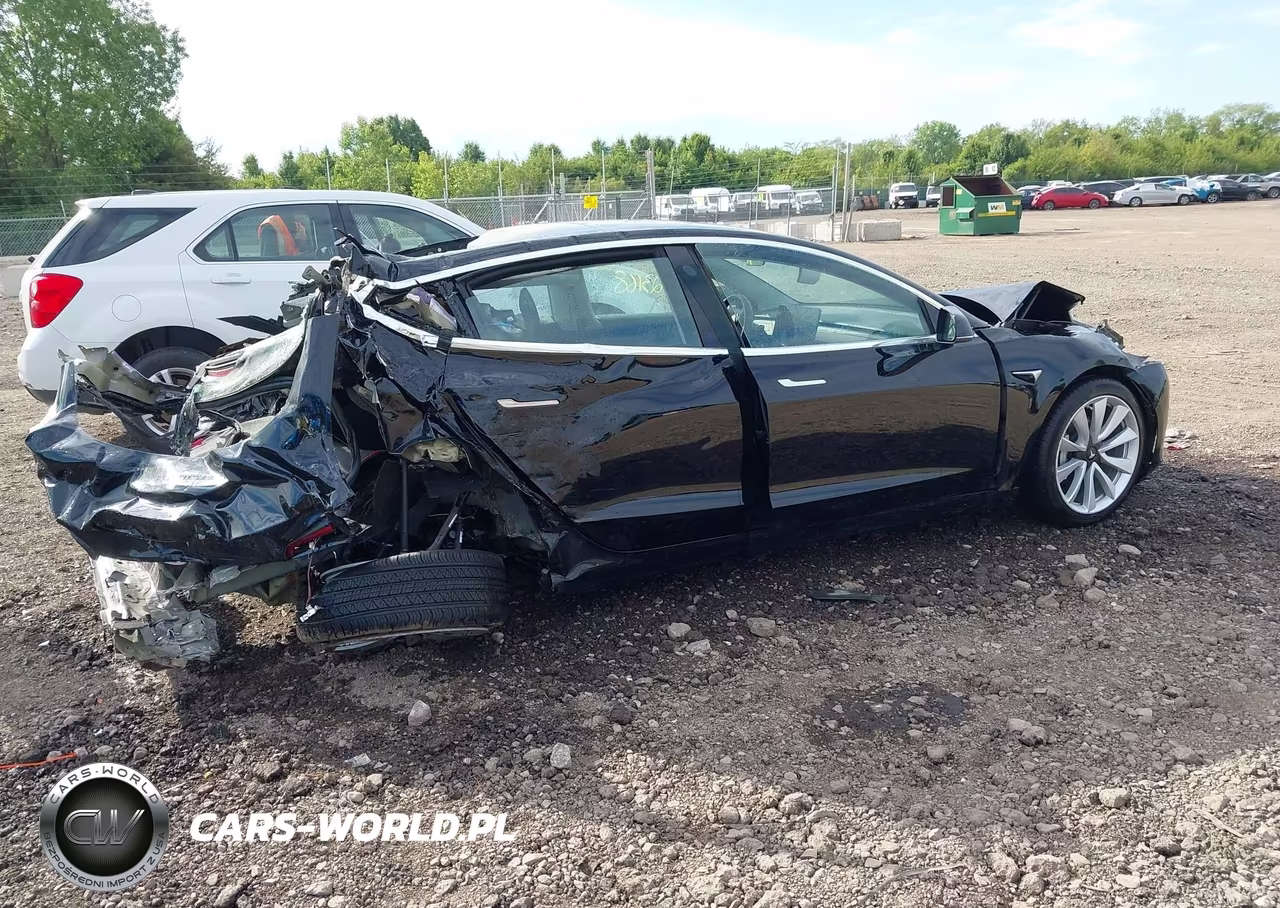 2018 Tesla Model 3 Long Range-Mid Range VIN:5YJ3E1EAXJF122759 - 4