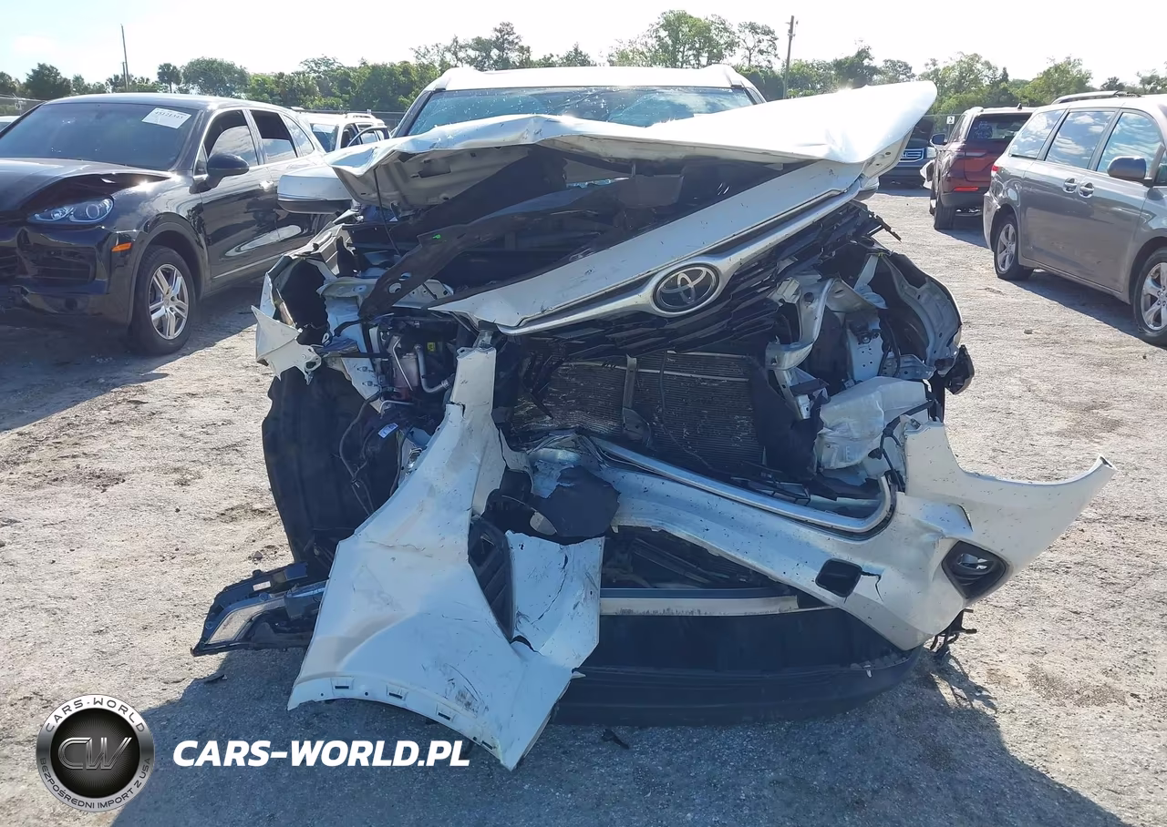 2022 Toyota Highlander Xle VIN:5TDGZRAH2NS552570 - 12