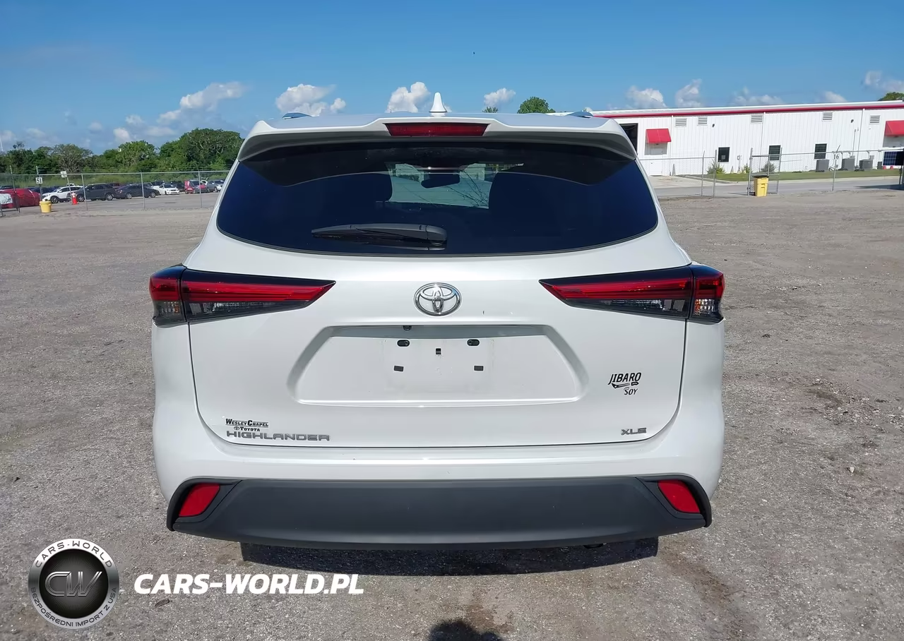 2022 Toyota Highlander Xle VIN:5TDGZRAH2NS552570 - 16