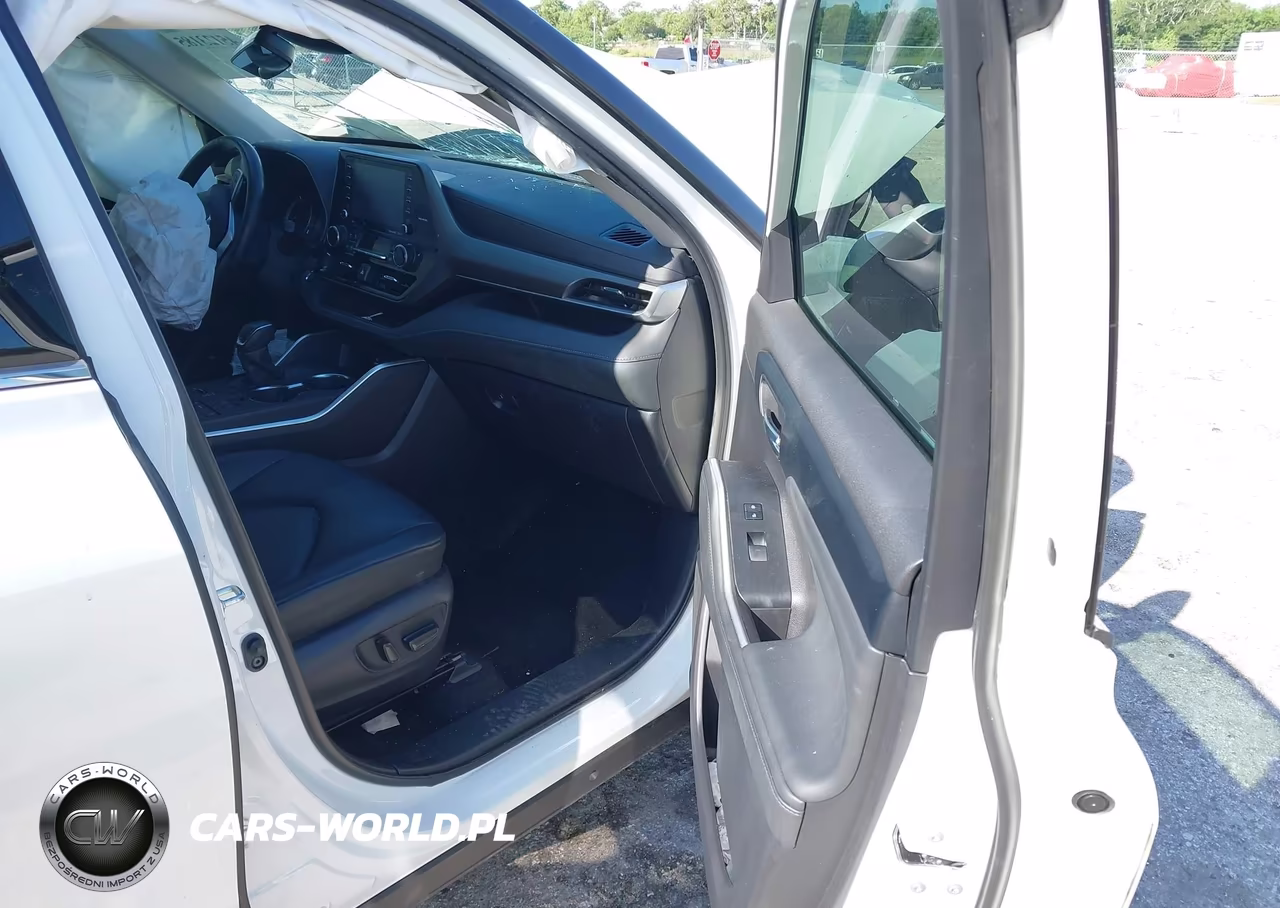 2022 Toyota Highlander Xle VIN:5TDGZRAH2NS552570 - 5