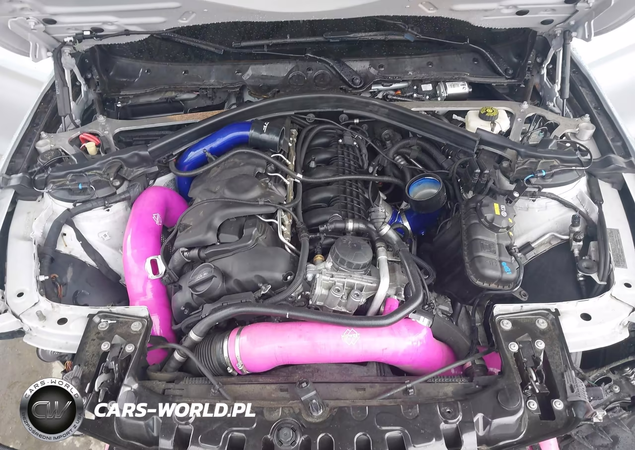2015 BMW M4 VIN:WBS3R9C5XFK334217 - 10