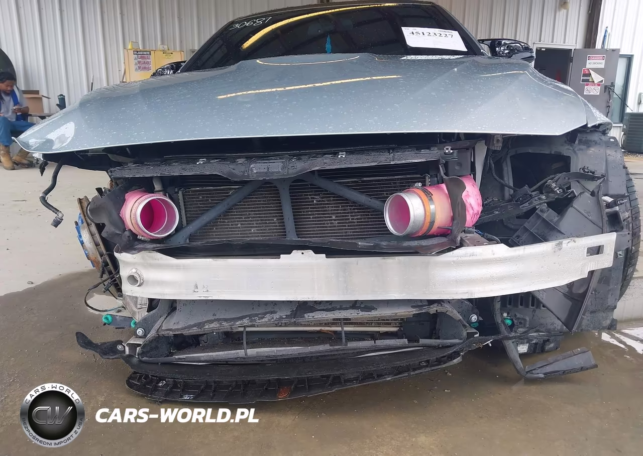 2015 BMW M4 VIN:WBS3R9C5XFK334217 - 6