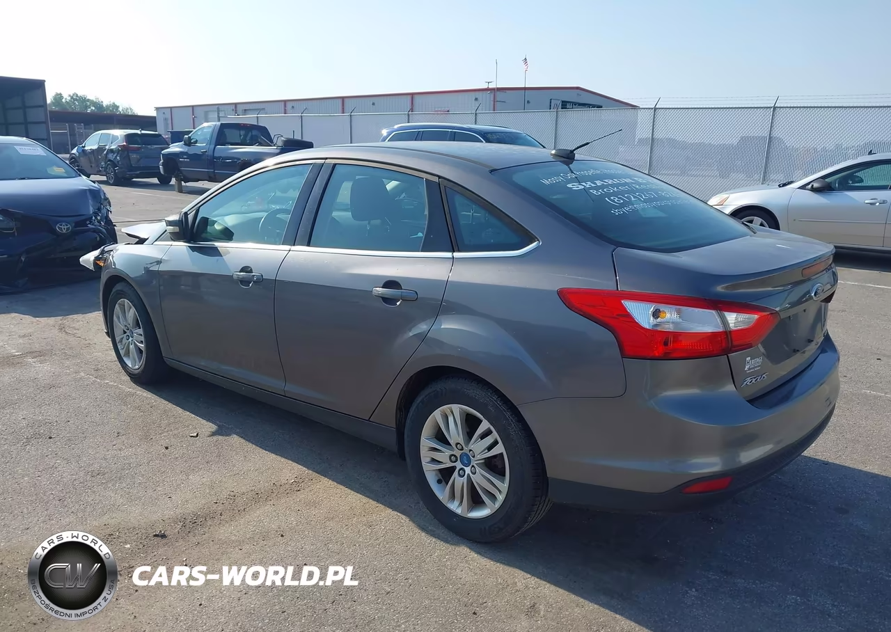 2012 Ford Focus Sel VIN:1FAHP3H20CL248215 - 3