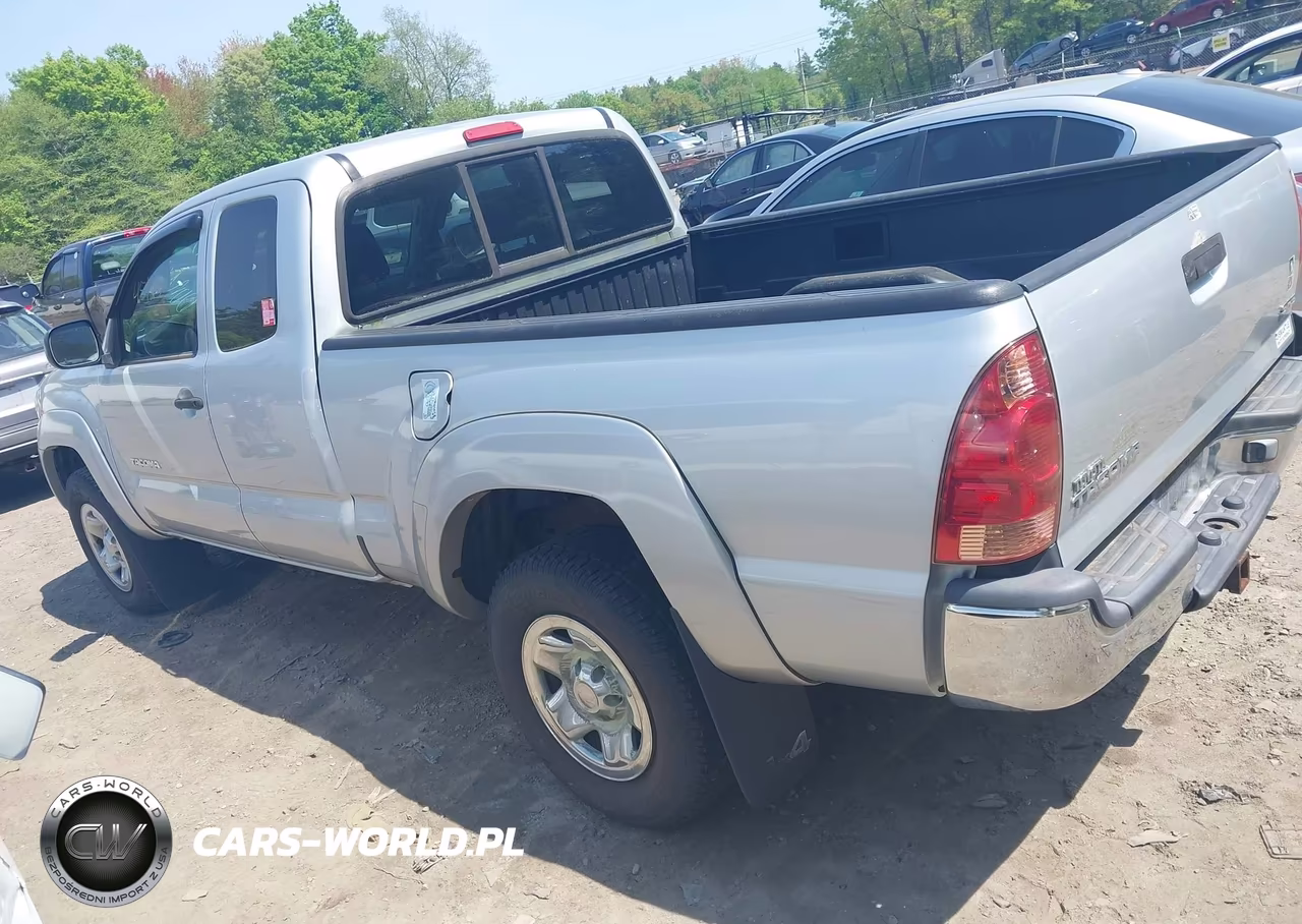 2007 Toyota Tacoma VIN:5TEUX42N37Z352920 - 3