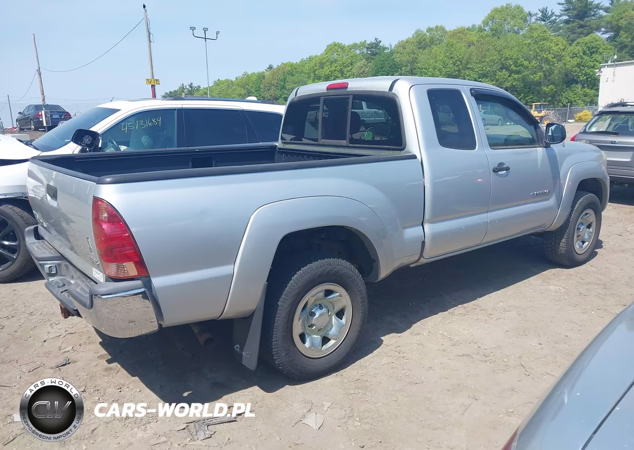 2007 Toyota Tacoma VIN:5TEUX42N37Z352920 - 4