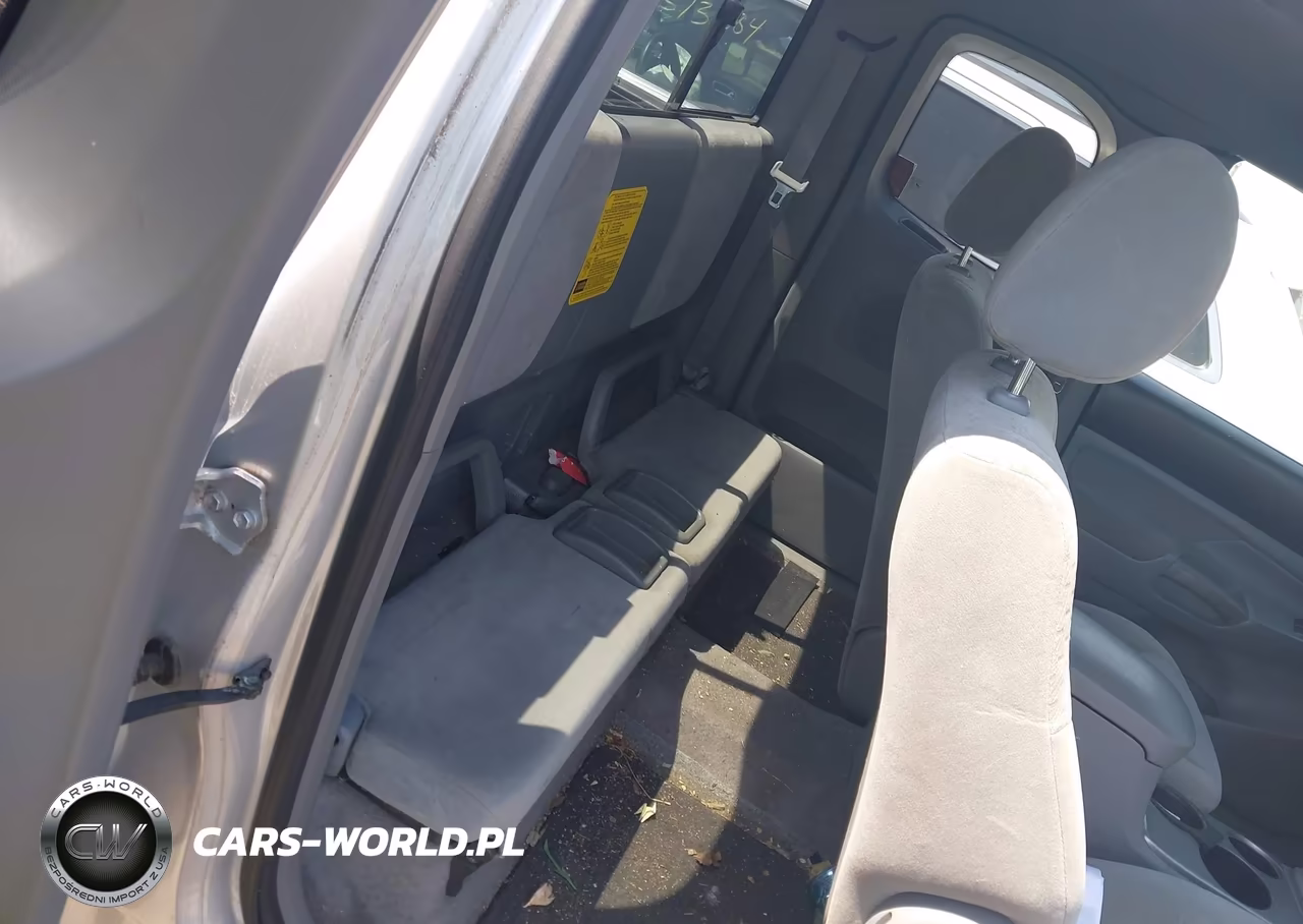 2007 Toyota Tacoma VIN:5TEUX42N37Z352920 - 8