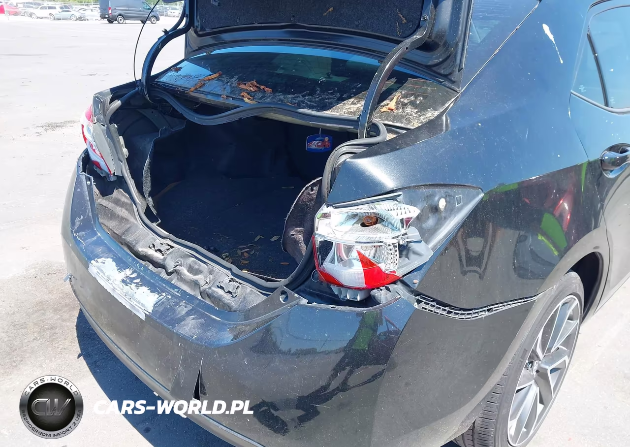 2015 Toyota Corolla Le VIN:2T1BURHEXFC461173 - 18