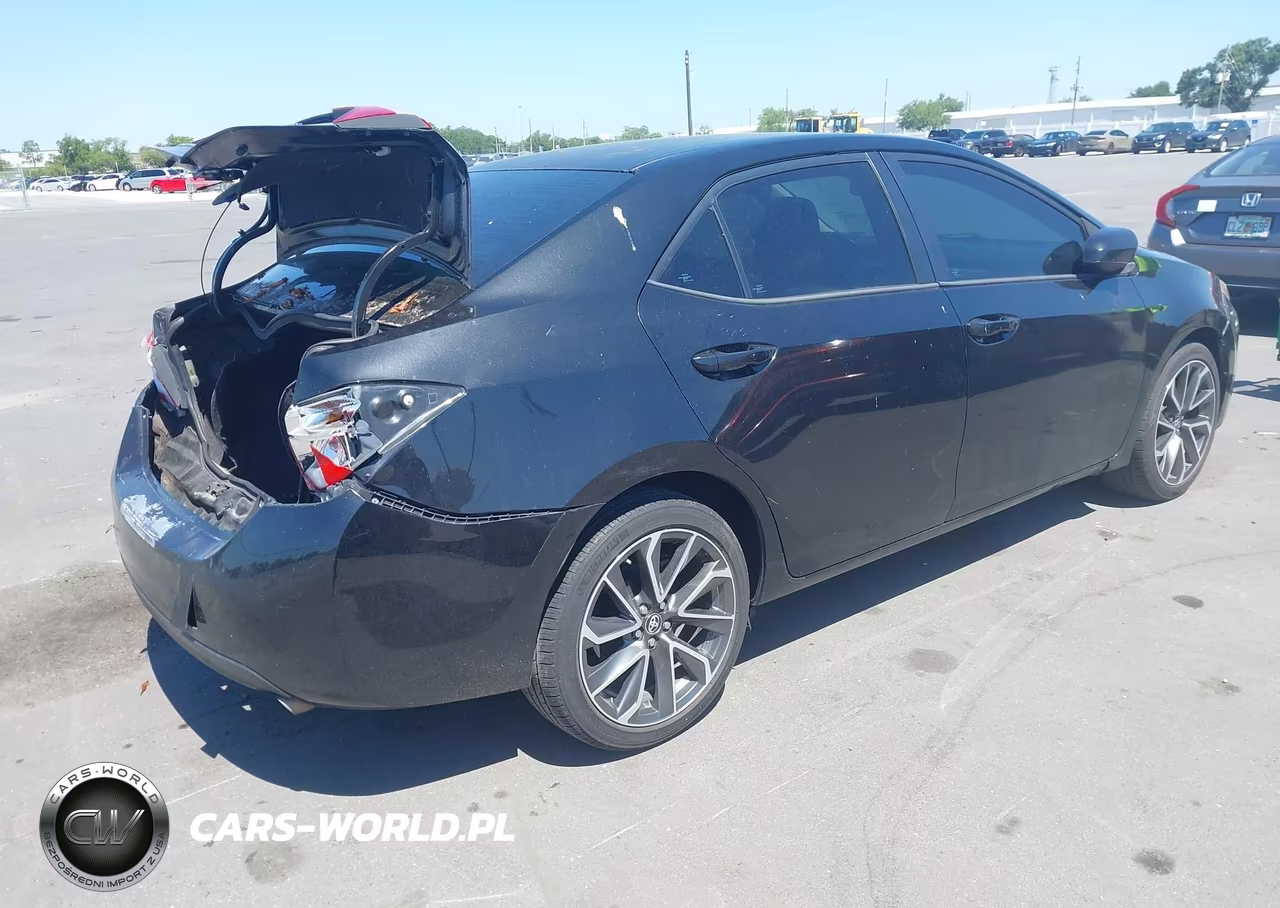 2015 Toyota Corolla Le VIN:2T1BURHEXFC461173 - 4