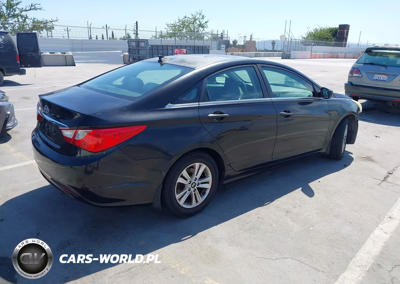 2013 Hyundai Sonata Gls VIN:5NPEB4AC1DH538893 - 4