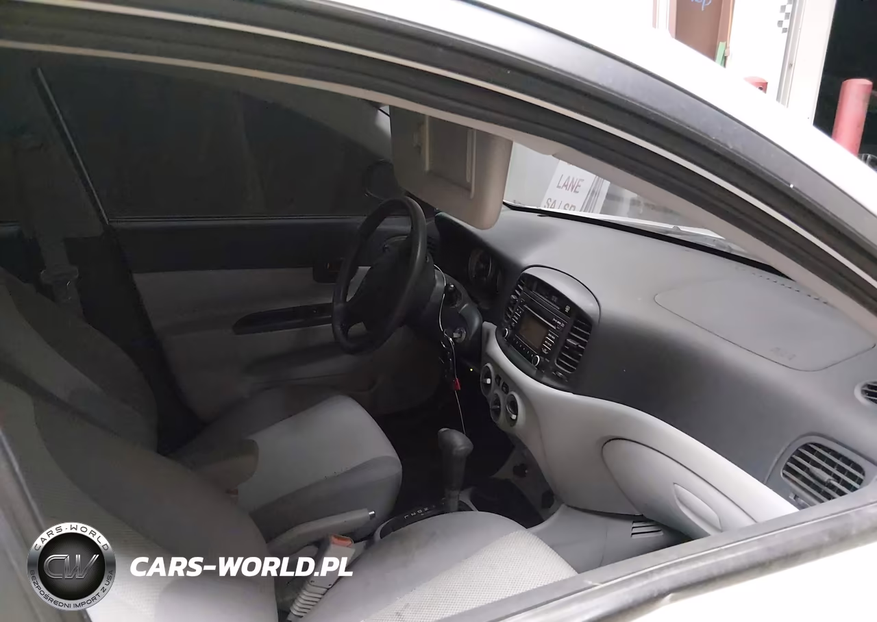 2008 Hyundai Accent Gls VIN:KMHCN46C68U231458 - 5