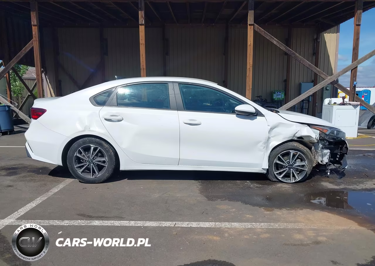 2022 Kia Forte Lxs VIN:3KPF24ADXNE430453 - 13