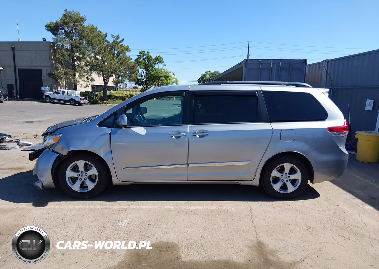 2012 Toyota Sienna Le V6 8 Passenger VIN:5TDKK3DC9CS258172 - 15