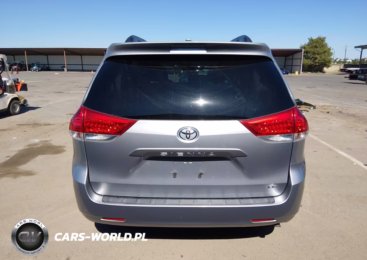 2012 Toyota Sienna Le V6 8 Passenger VIN:5TDKK3DC9CS258172 - 17