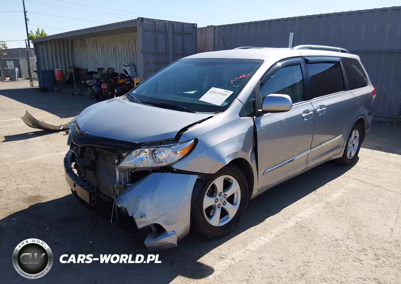 2012 Toyota Sienna Le V6 8 Passenger VIN:5TDKK3DC9CS258172 - 2