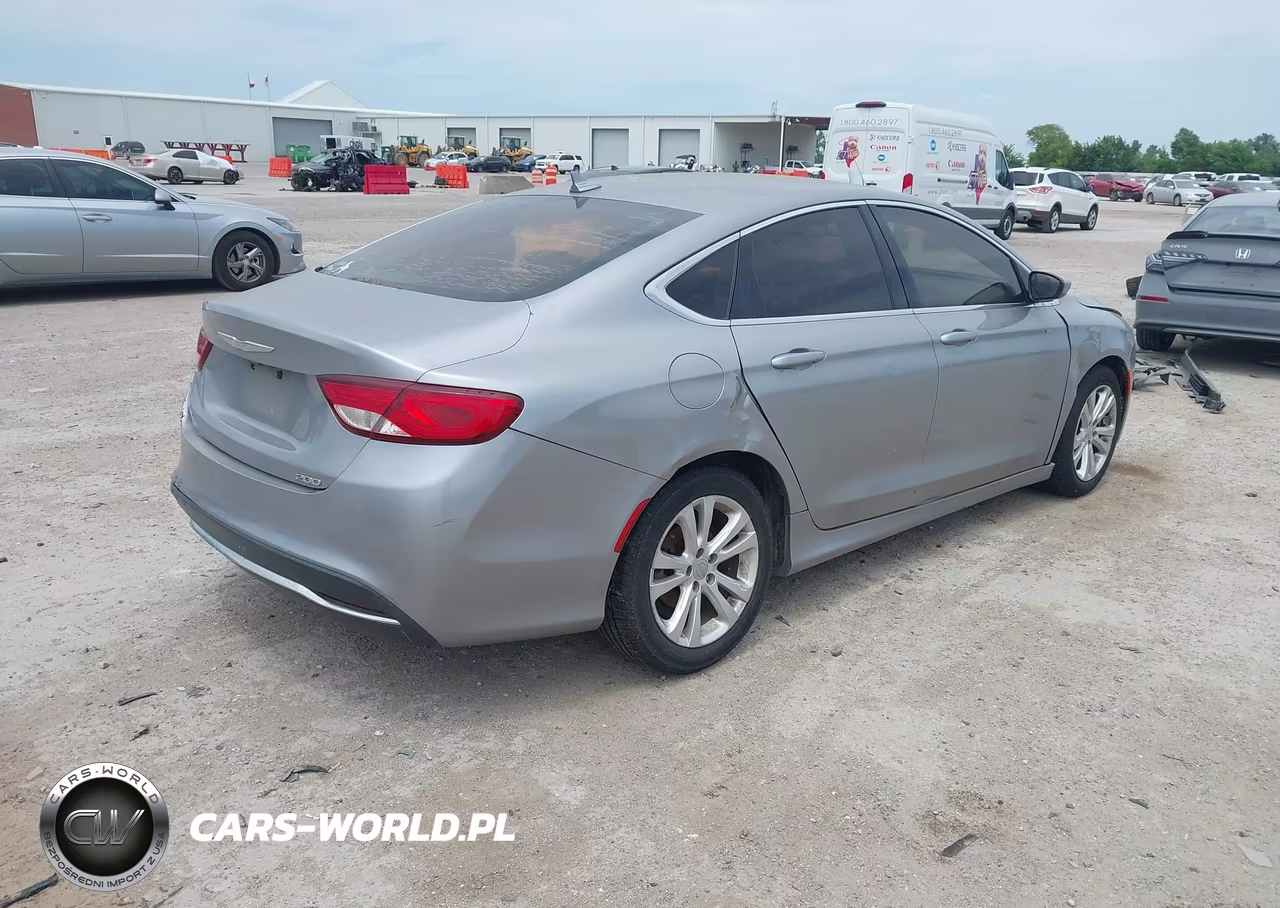 2015 Chrysler 200 Limited VIN:1C3CCCAB8FN652306 - 4