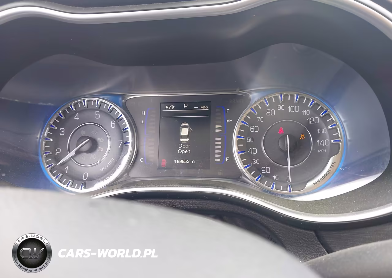 2015 Chrysler 200 Limited VIN:1C3CCCAB8FN652306 - 7