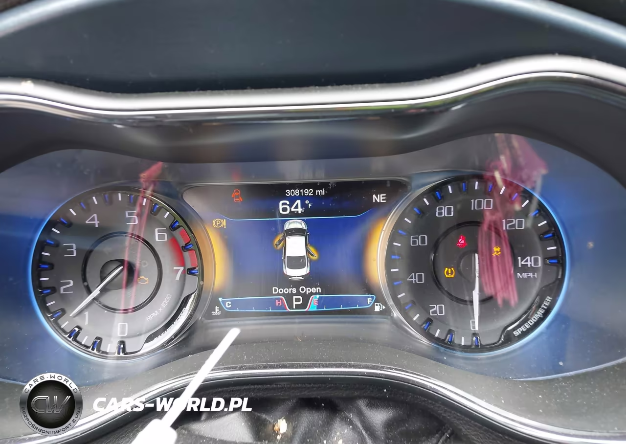 2016 Chrysler 200 S VIN:1C3CCCBB9GN113905 - 7