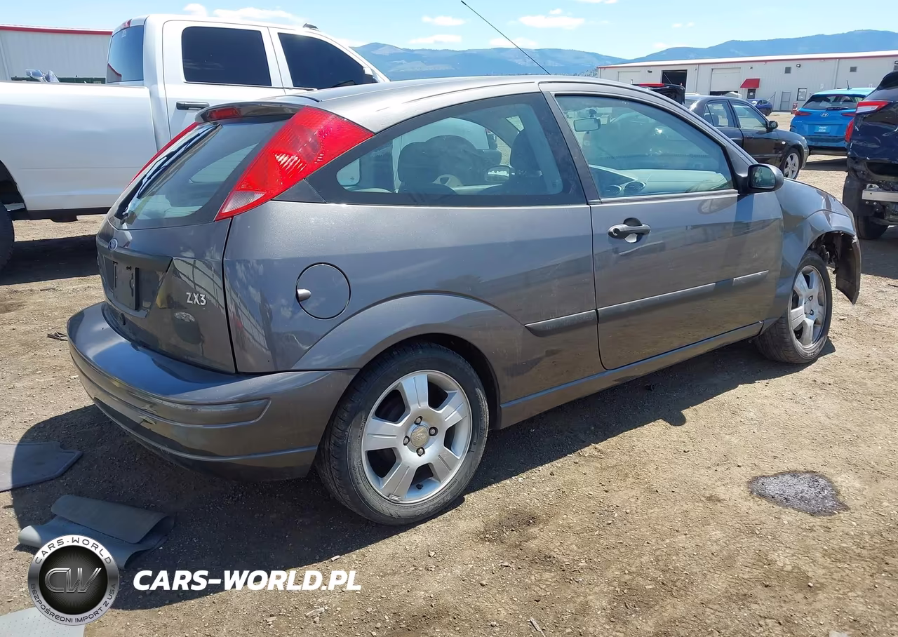 2003 Ford Focus Zx3 VIN:3FAFP31323R120165 - 4