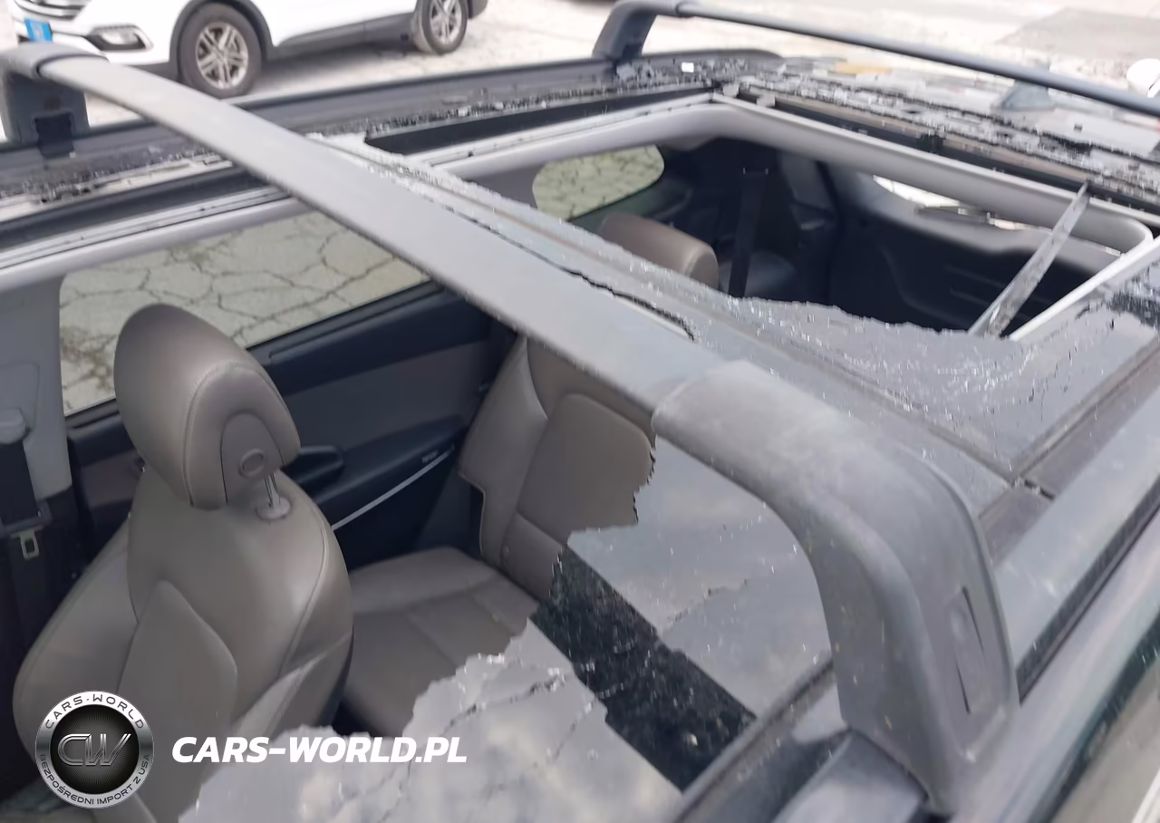 2017 Hyundai Santa Fe Se Ultimate VIN:KM8SRDHF5HU213167 - 19