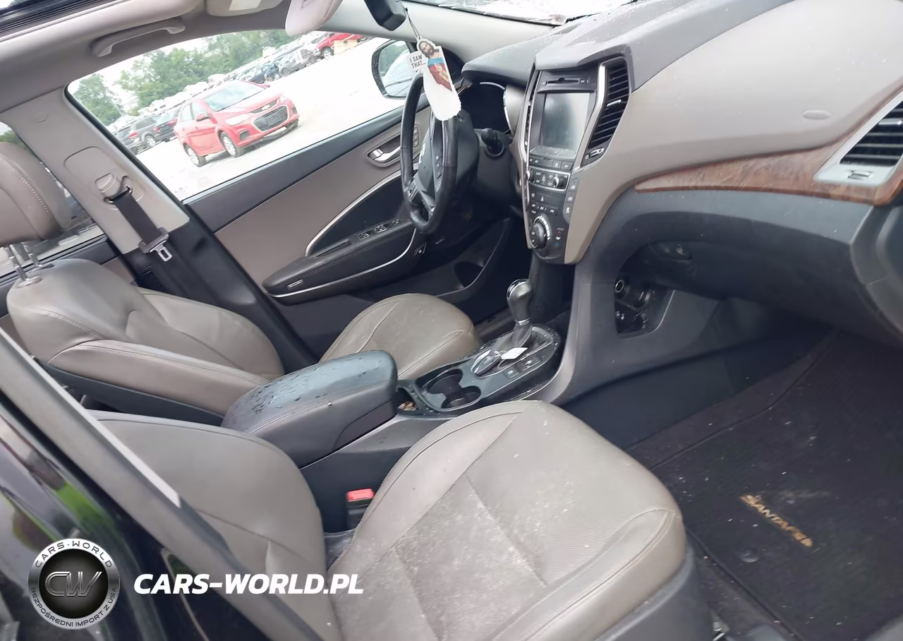 2017 Hyundai Santa Fe Se Ultimate VIN:KM8SRDHF5HU213167 - 5