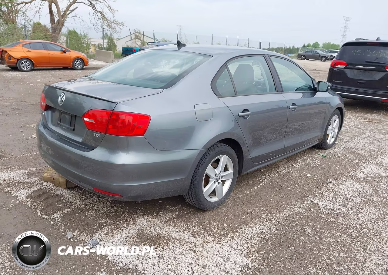 2012 Volkswagen Jetta 2.0L Tdi VIN:3VWLL7AJXCM395534 - 4