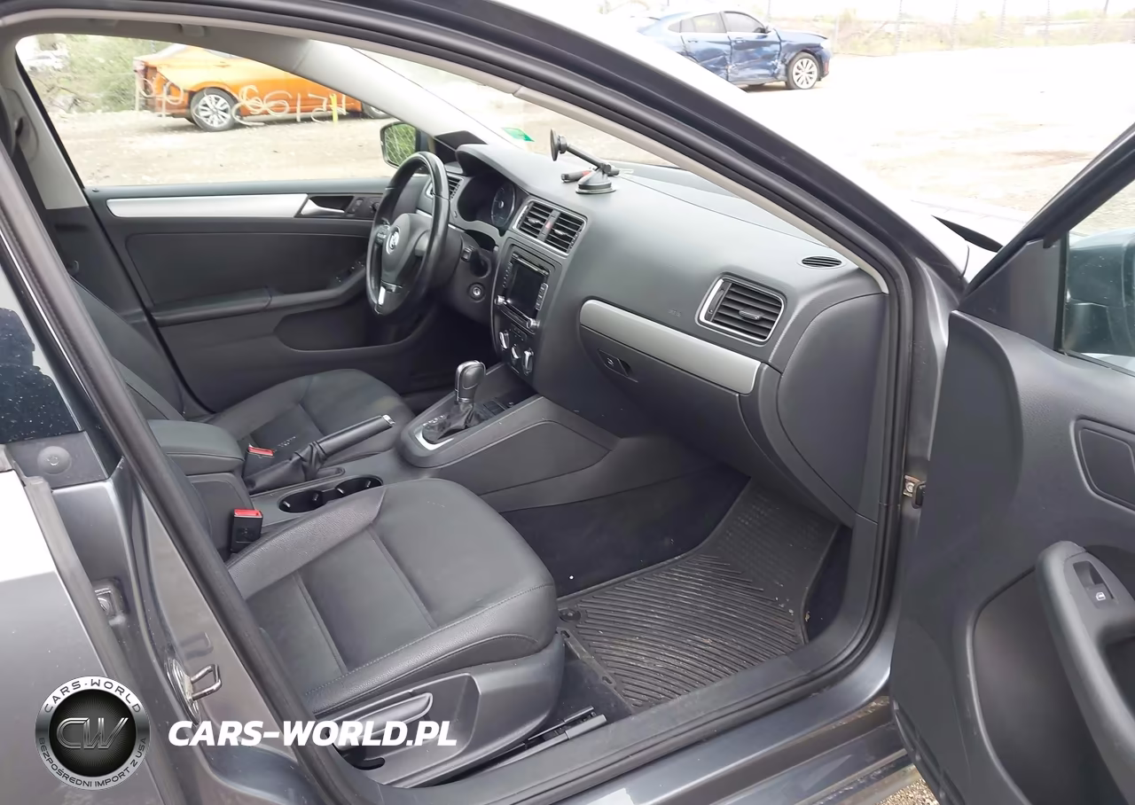 2012 Volkswagen Jetta 2.0L Tdi VIN:3VWLL7AJXCM395534 - 5