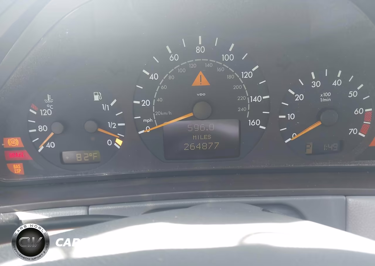 2000 Mercedes-Benz E 430 VIN:WDBJF70J9YA982085 - 7