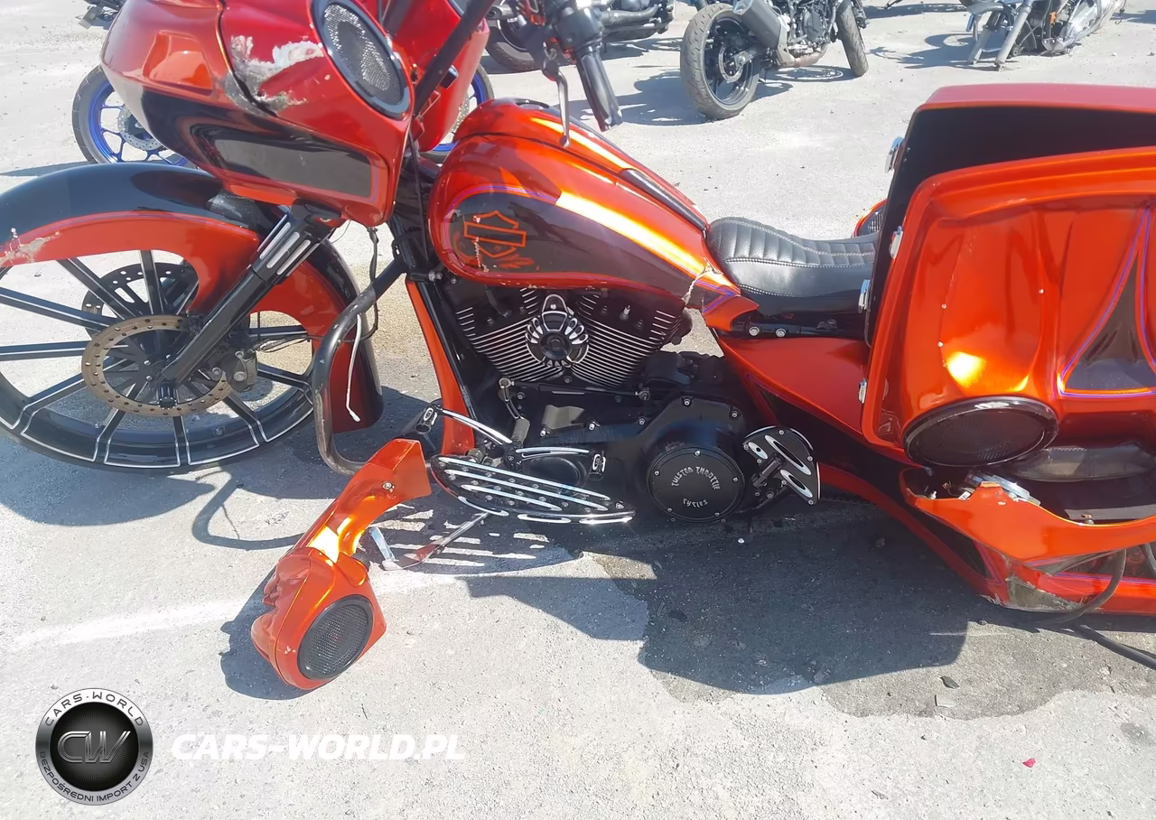 2013 Harley-Davidson Fltrx Road Glide Custom VIN:1HD1KHM19DB657694 - 9