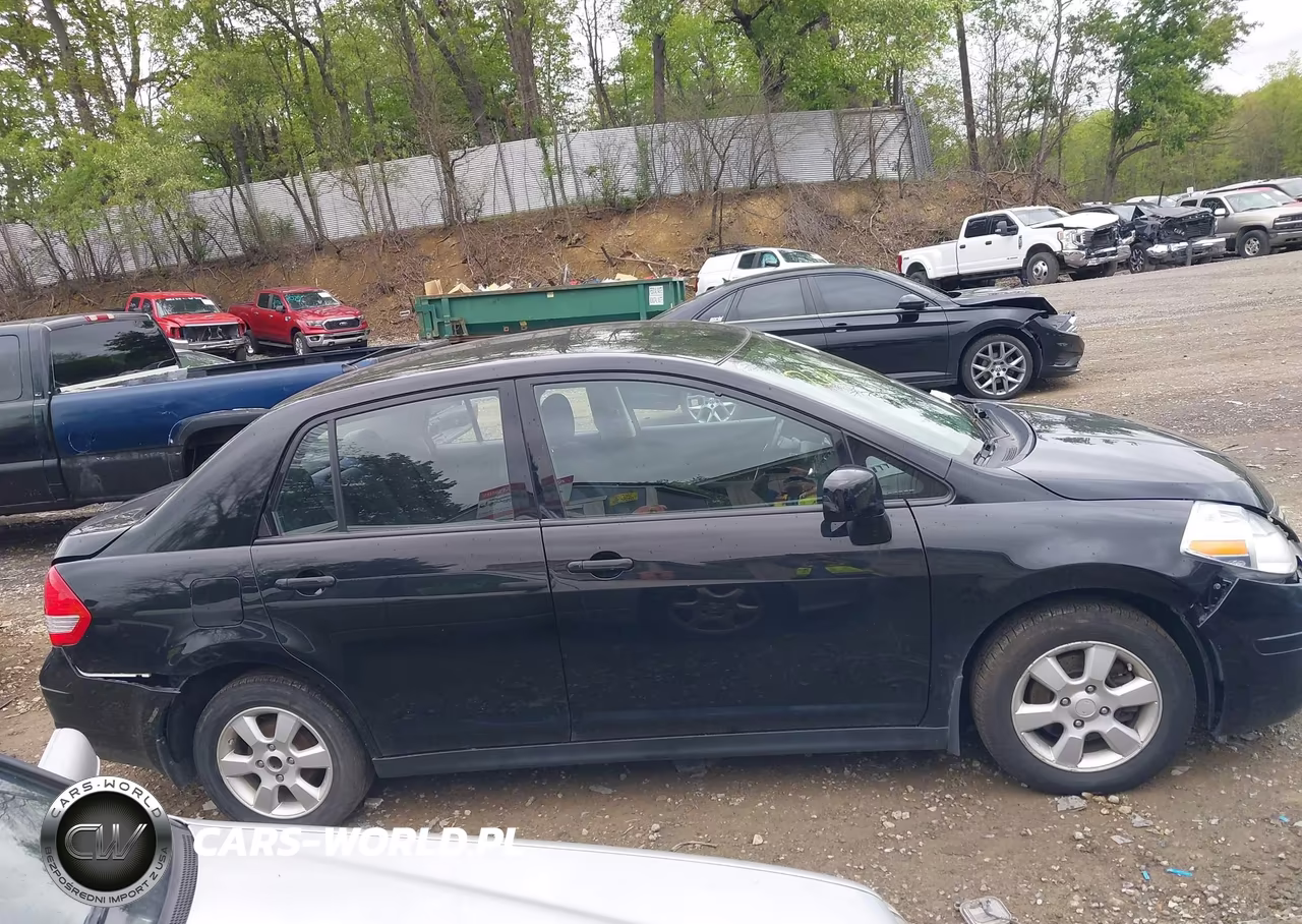 2011 Nissan Versa 1.8Sl VIN:3N1BC1AP5BL387381 - 13
