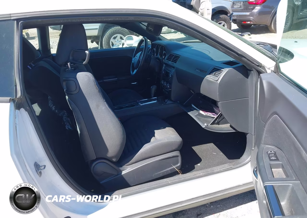 2014 Dodge Challenger Sxt VIN:2C3CDYAG4EH136635 - 5