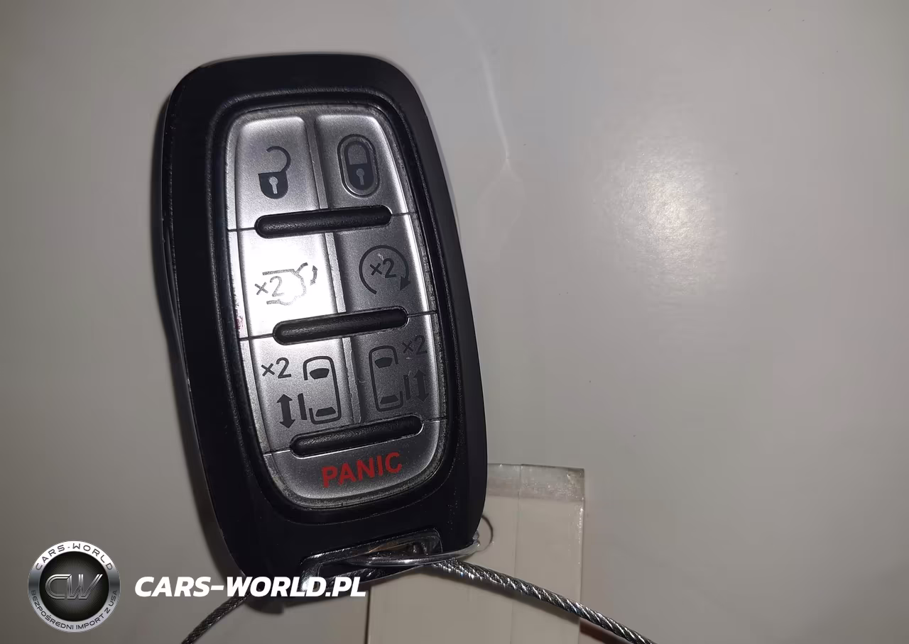 2023 Chrysler Pacifica Touring L VIN:2C4RC1BG4PR596793 - 11