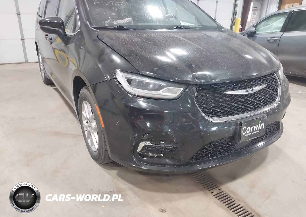 2023 Chrysler Pacifica Touring L VIN:2C4RC1BG4PR596793 - 6