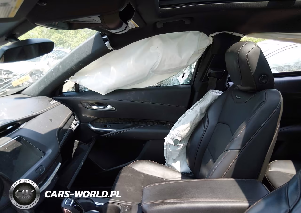 2019 Cadillac Xt4 Sport VIN:1GYFZER44KF199714 - 5