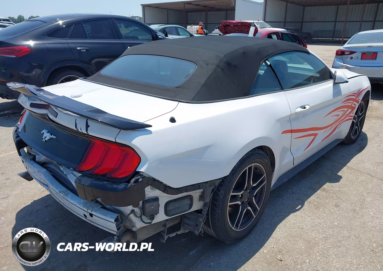 2021 Ford Mustang Ecoboost Premium VIN:1FATP8UH4M5124312 - 18